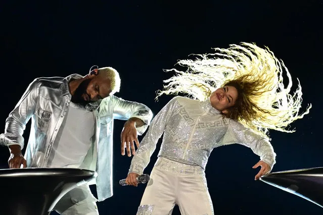 Shakira performs at Las Mujeres ya no Lloran tour launch in Rio de Janeiro