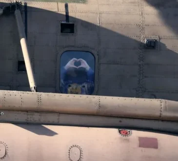 Released hostage Liri Albag makes heart shape from helicopter window Petah Tikva Israel January 2025