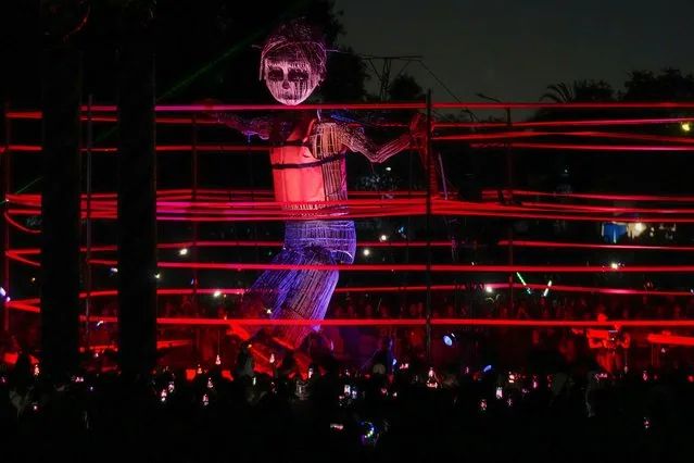 Giant puppet Mo walks through Santiago a Mil Theater Festival Chile January 2025
