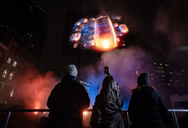 Samsung Galaxy Unpacked hologram display over Shoreditch London January 2025